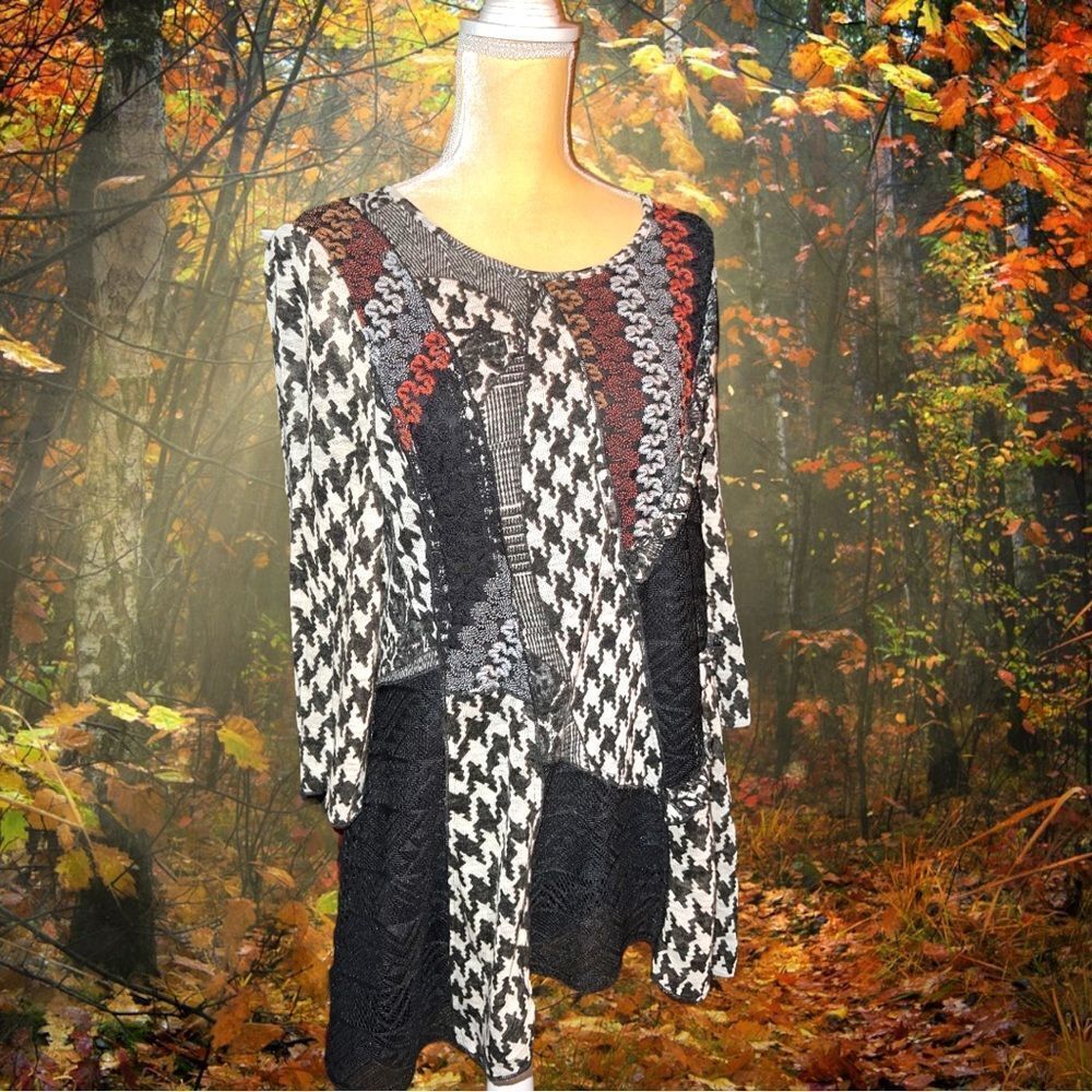 Vintage Concept Patchwork Look Flared Hem Tunic T… - image 4